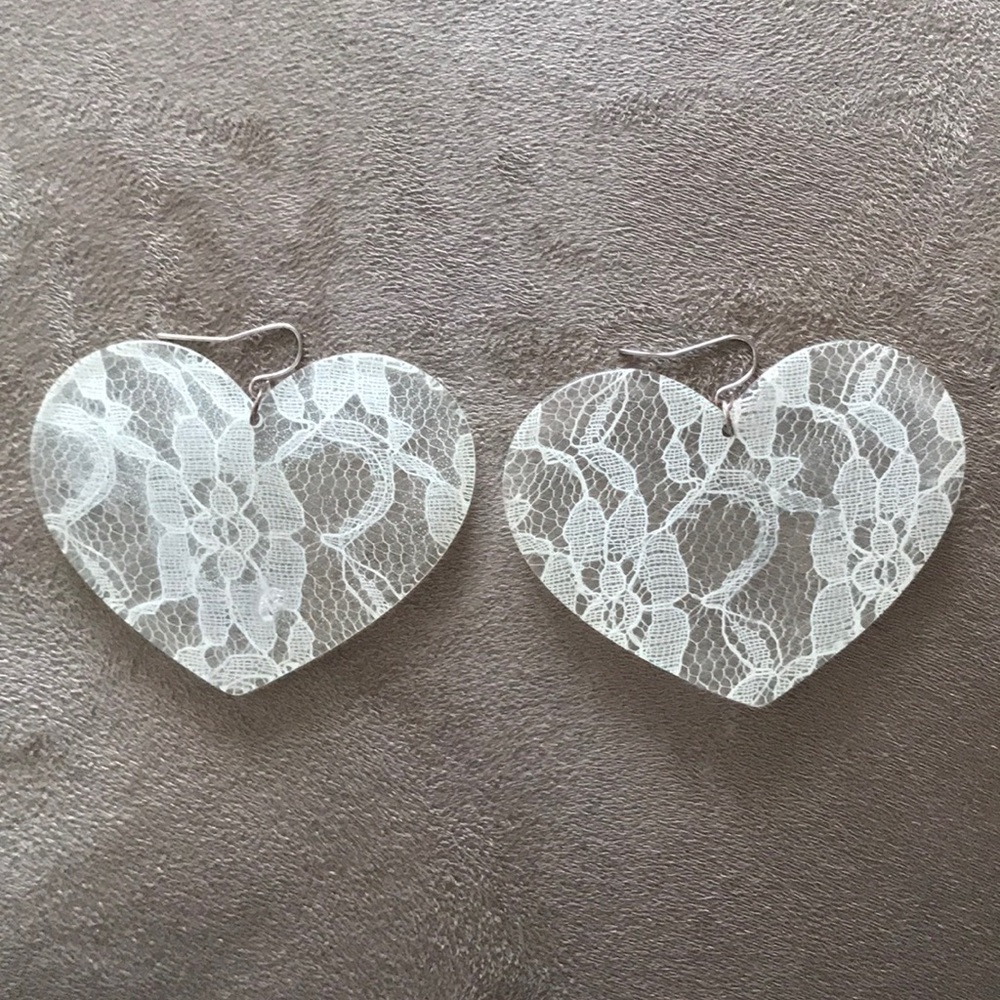 Pretty Heart-Lace Earrings